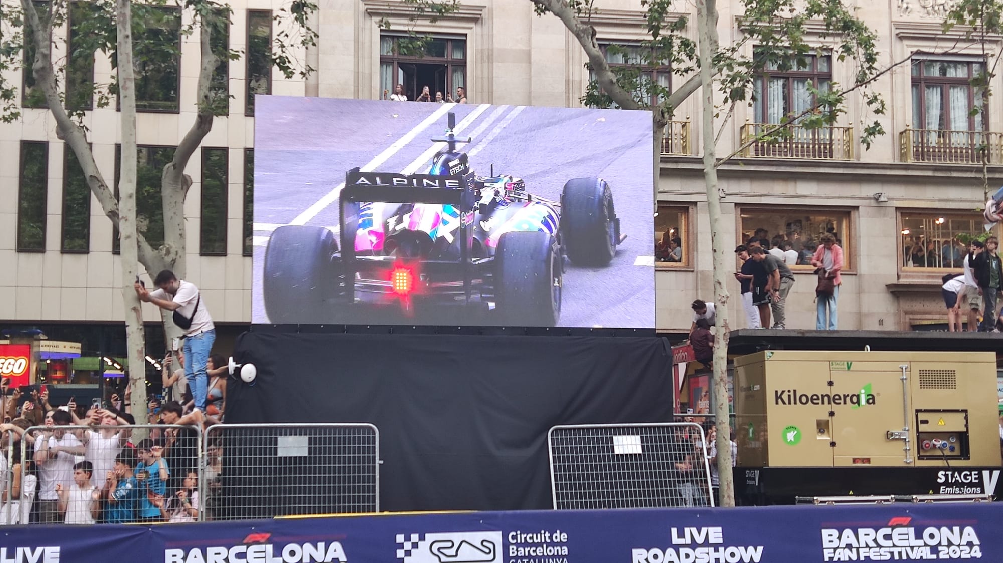 F1 Pantalla LED